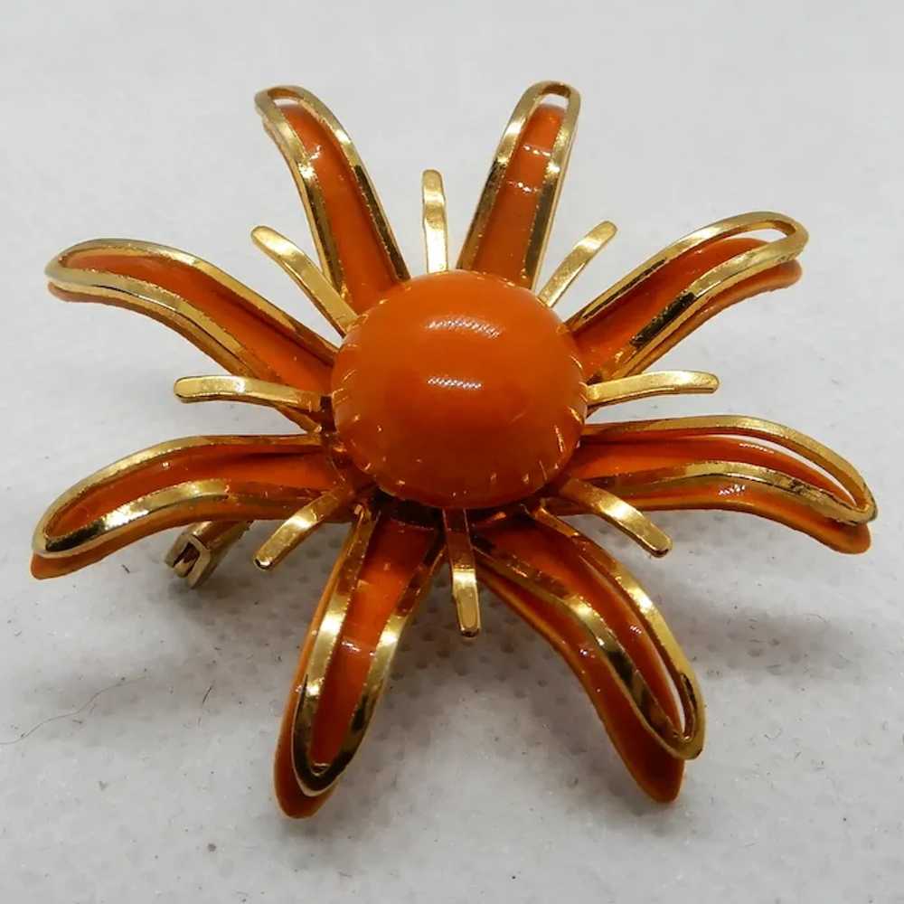 Vintage Orange and Gold Tone Flower Pin - image 4