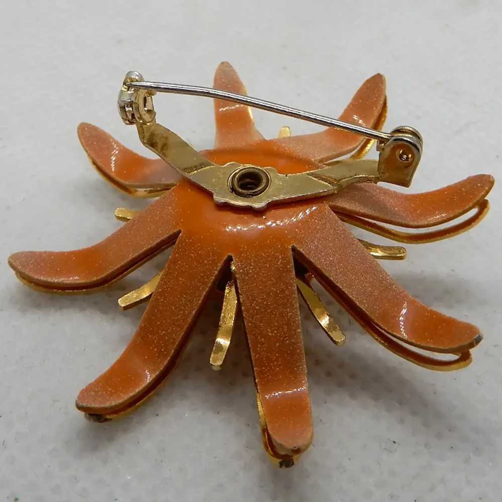 Vintage Orange and Gold Tone Flower Pin - image 5