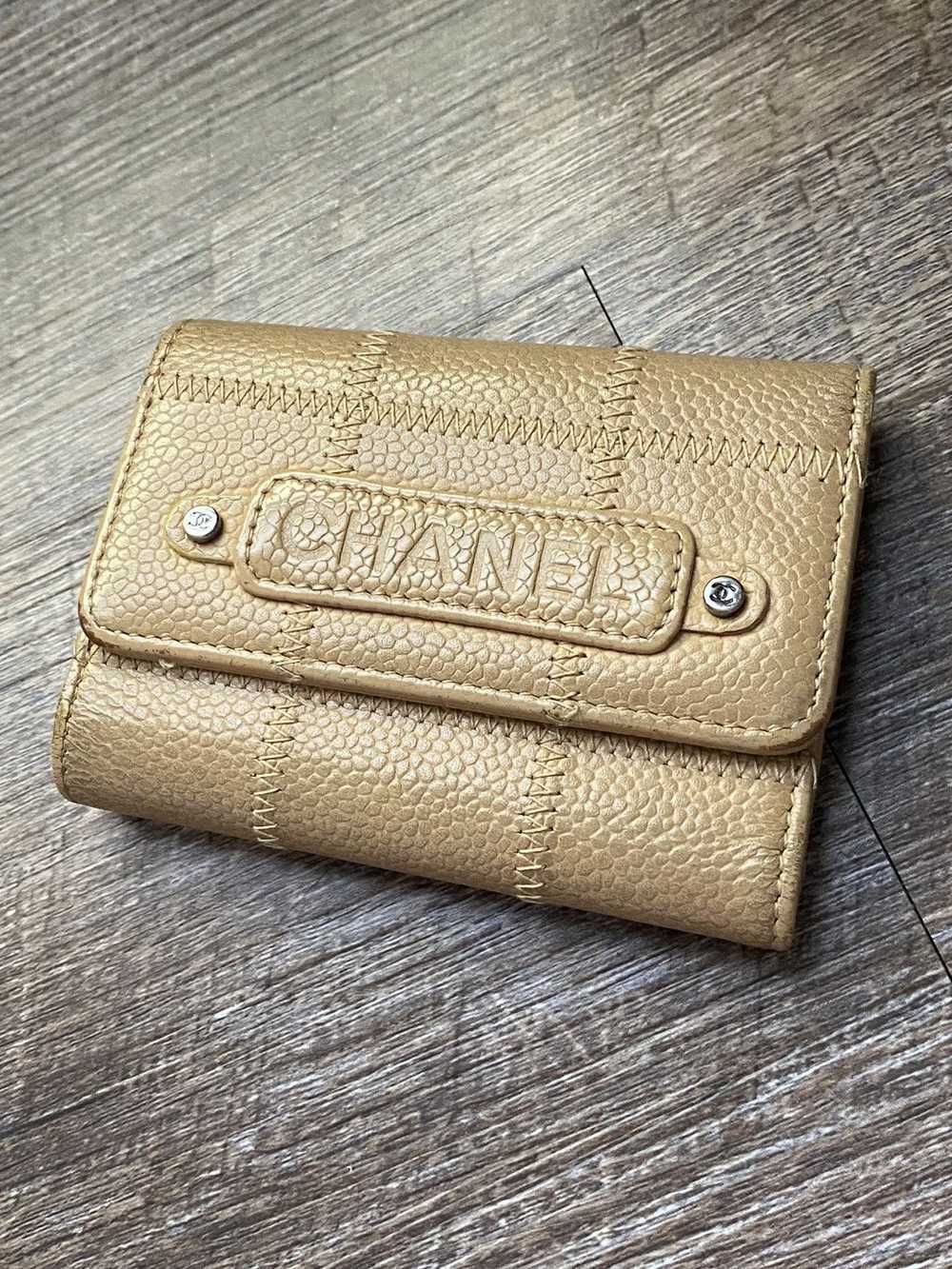 Chanel Chanel Quilted caviar leather key holder - image 3