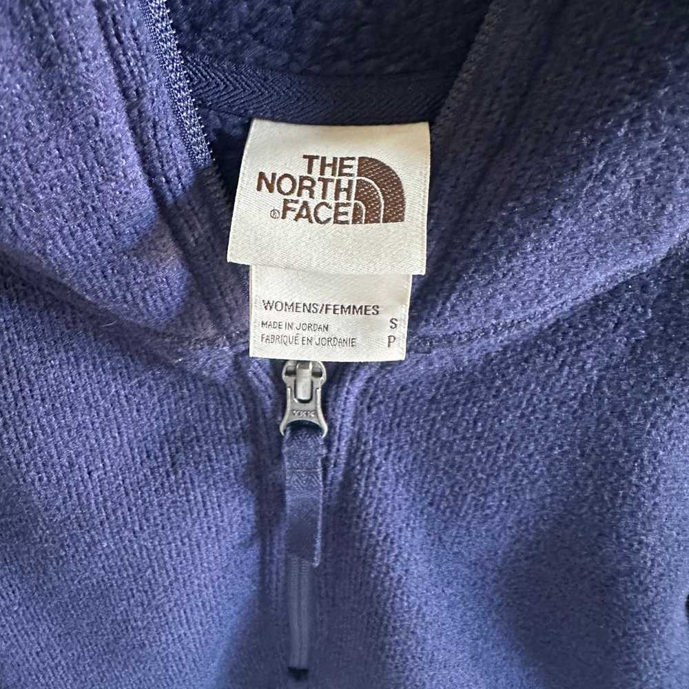 North Face Crescent Hoodie - image 3