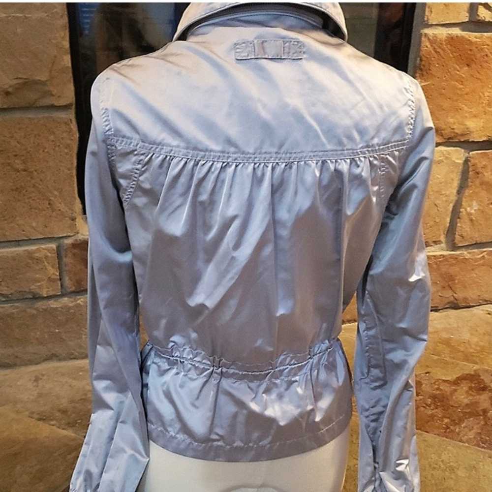 Vintage silver nylon Guess Jeans jacket w hood - image 2