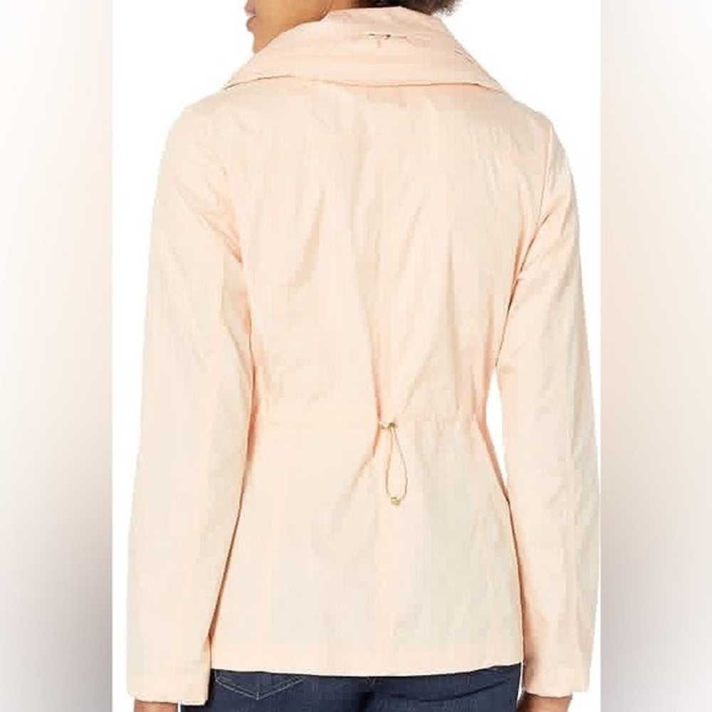COLE HAAN Women's Short Packable Rain Jacket Pink… - image 3