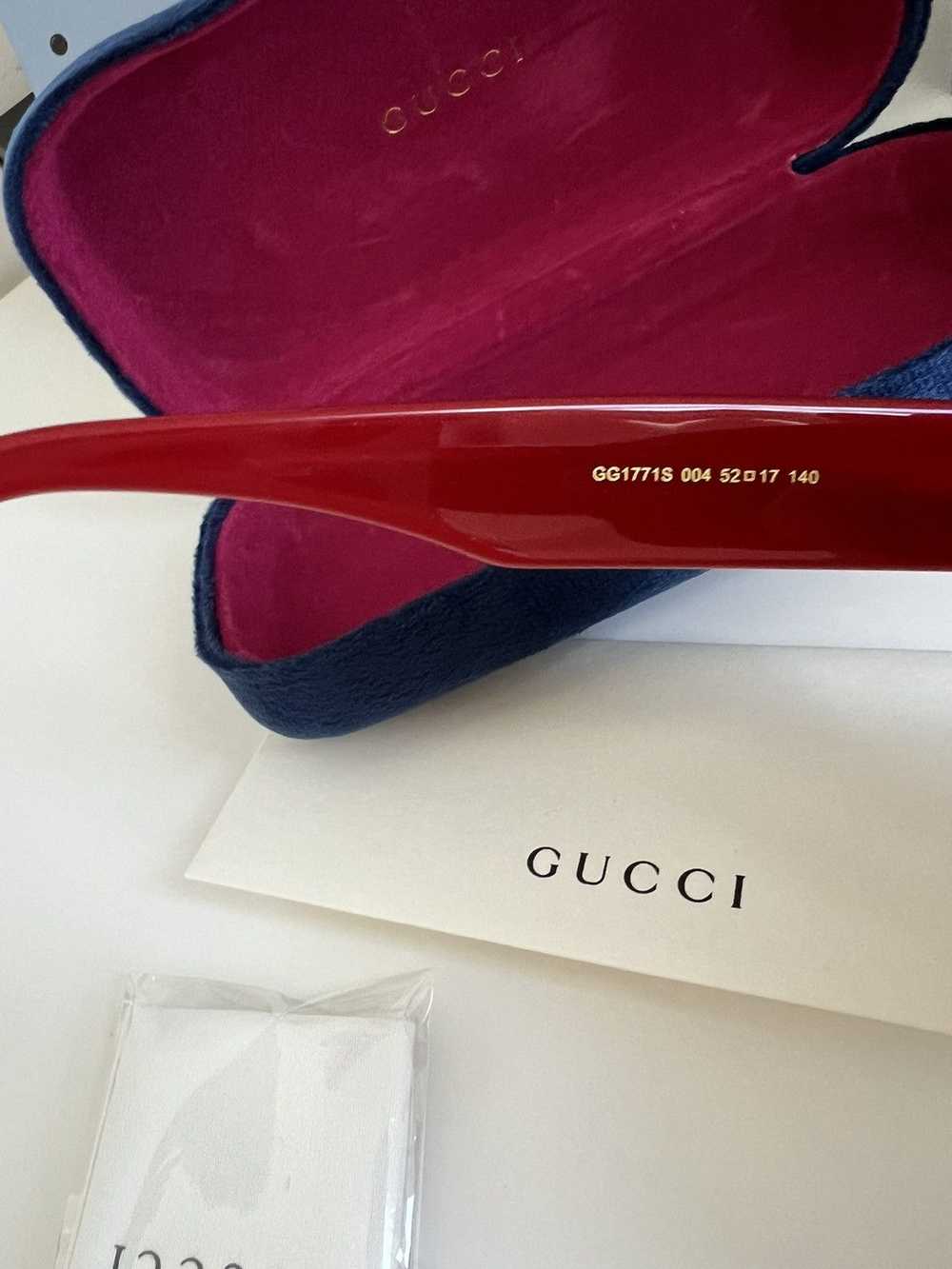 Gucci Gucci Ancora red Runway Geometric Sunglasses - image 6