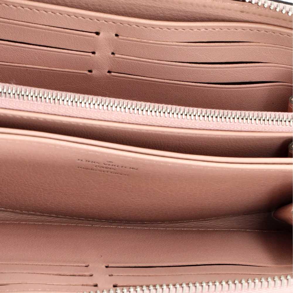 Louis Vuitton Zippy Wallet Mahina Leather - image 5
