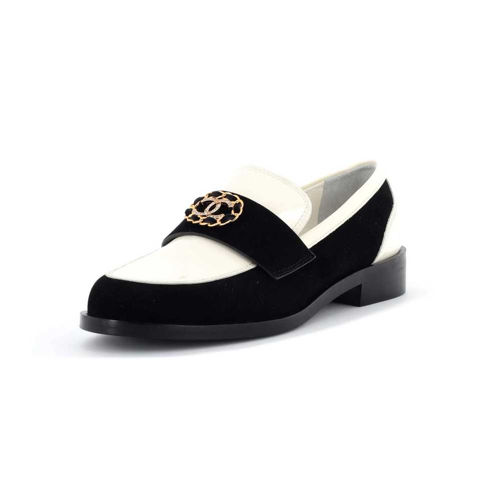 CHANEL Women's CC Chain Loafers Patent with Suede - image 1