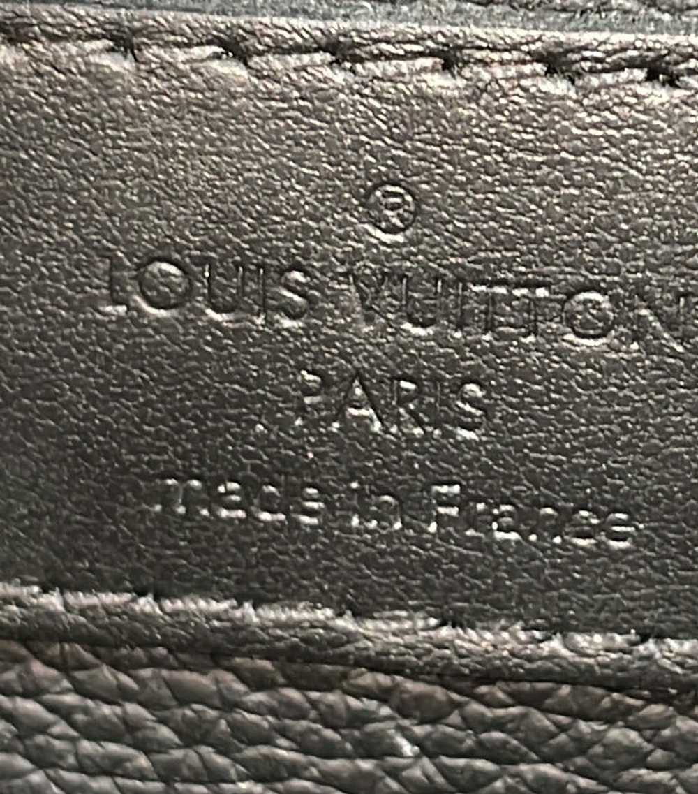 Louis Vuitton Aerogram Takeoff Sling Bag Leather - image 8