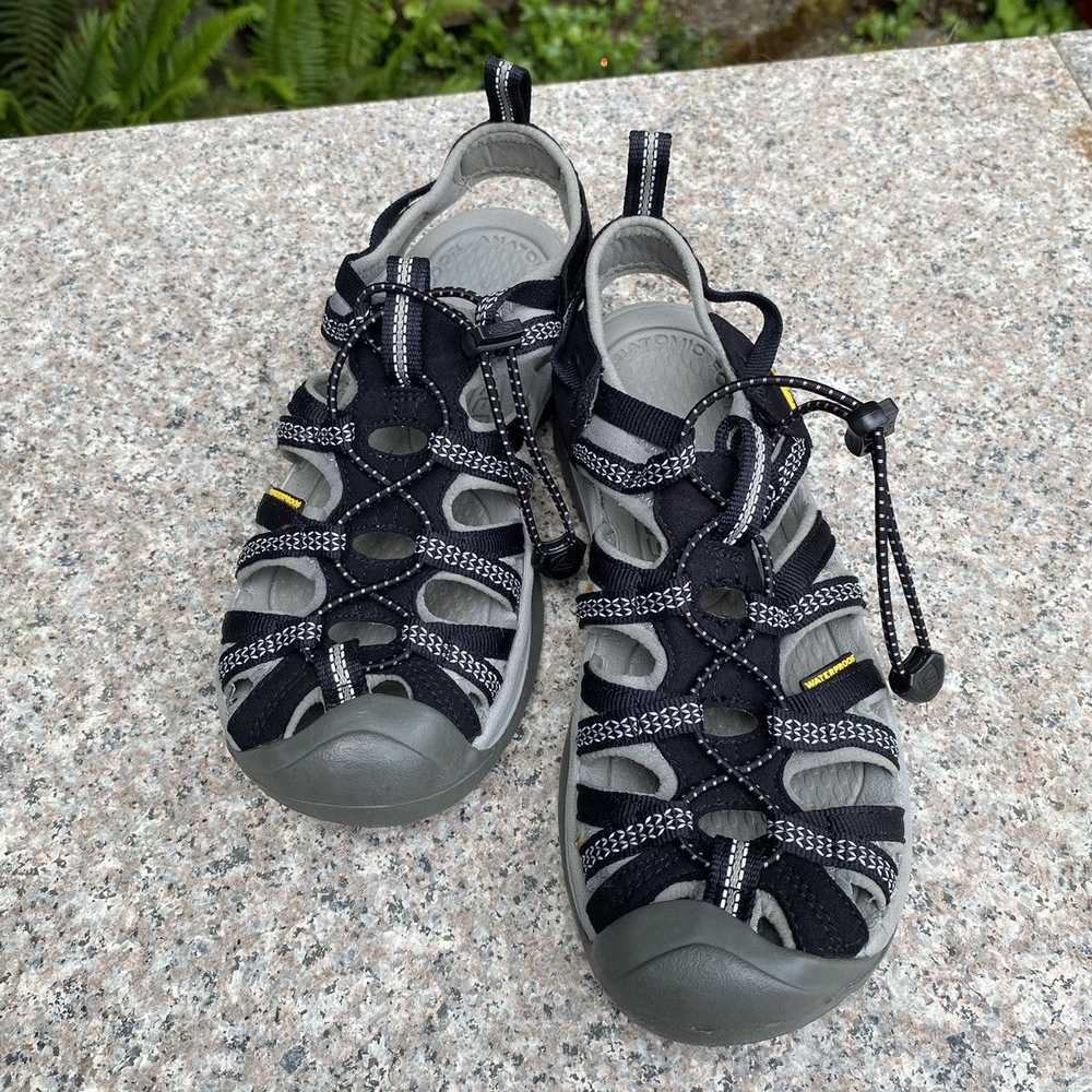 Keen Keen closed toe sandals - image 1