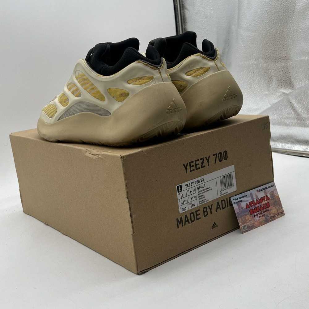 Adidas Yeezy 700 safflower - image 4