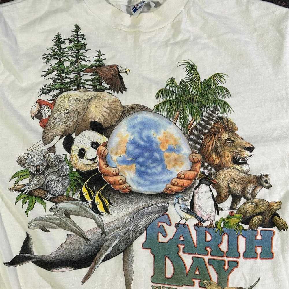 Vintage Earth Day Every Day T shirt Men’s Large M… - image 1