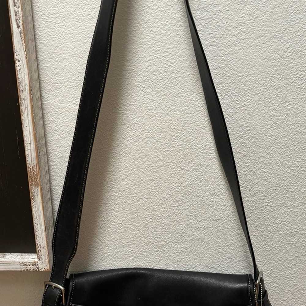 Vintage Coach Black Leather Cross Body Bag No J1S… - image 2