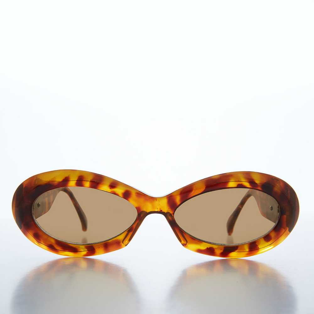 Classic Chunky Oval Women's Sunglasses - Alicia - image 4