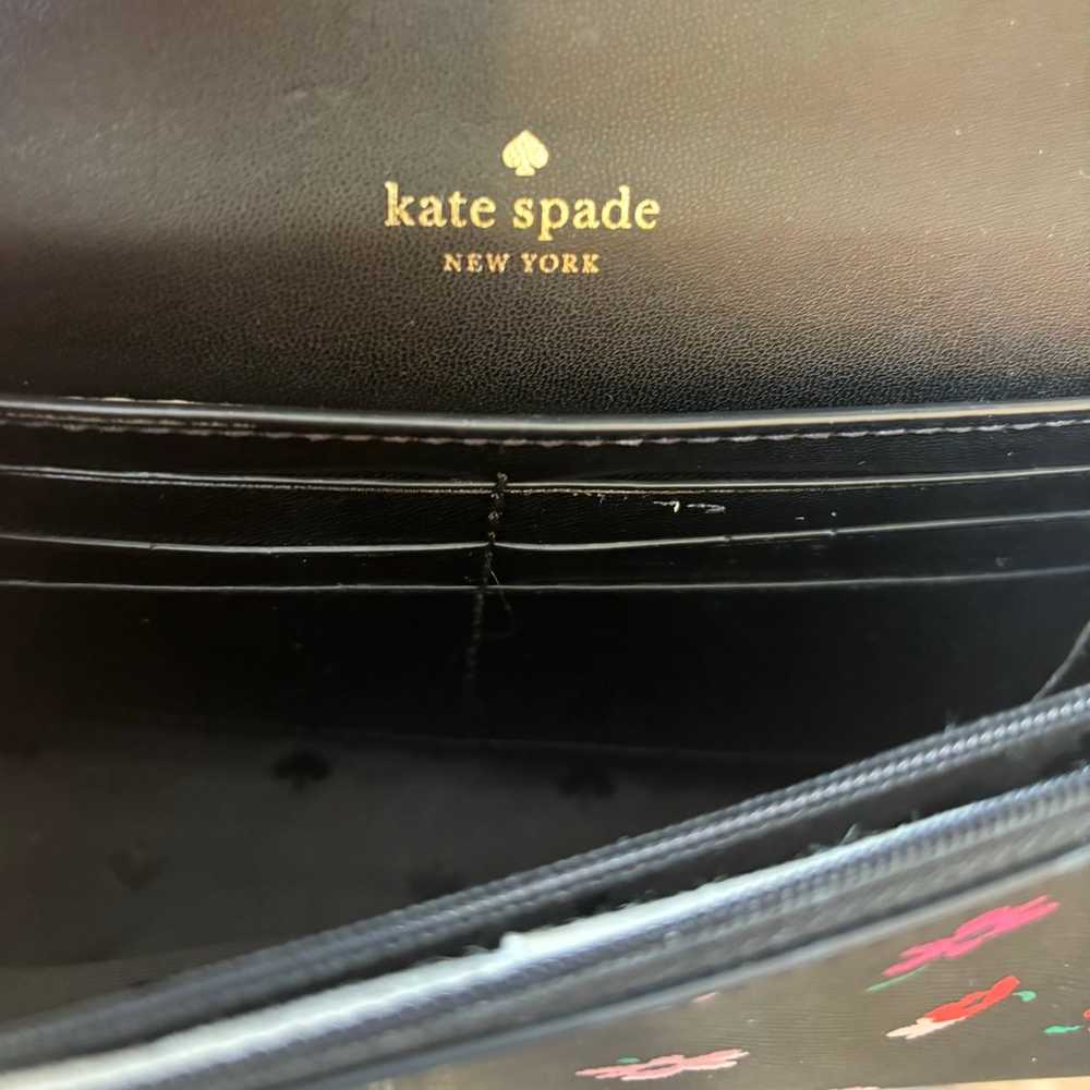 KATE SPADE ♠️  STACI DITSY BUDS CROSSBODY - image 4