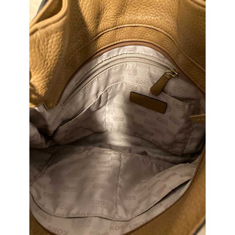Michael Kors Brown Pebble Leather Hobo Bag - Exce… - image 7