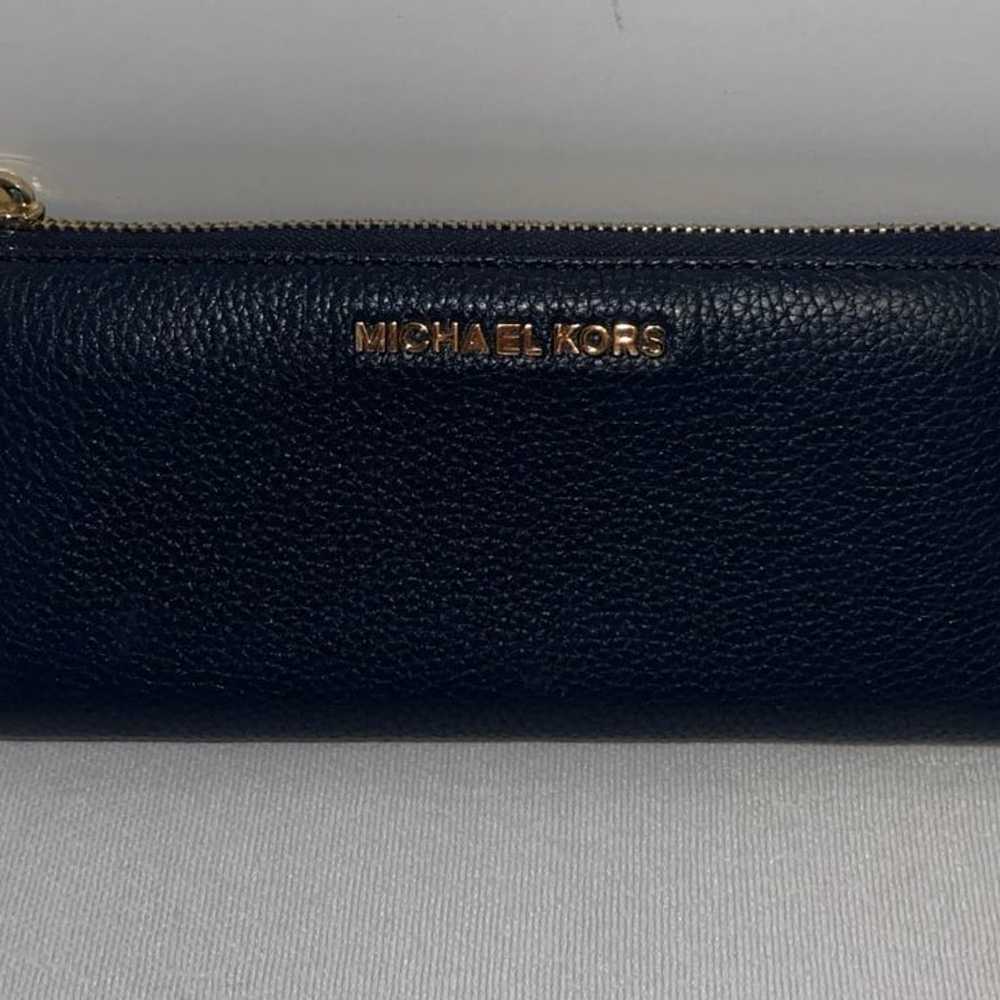 Michael Kors Crossbody Purse w/Wallet-Pebble Leat… - image 6