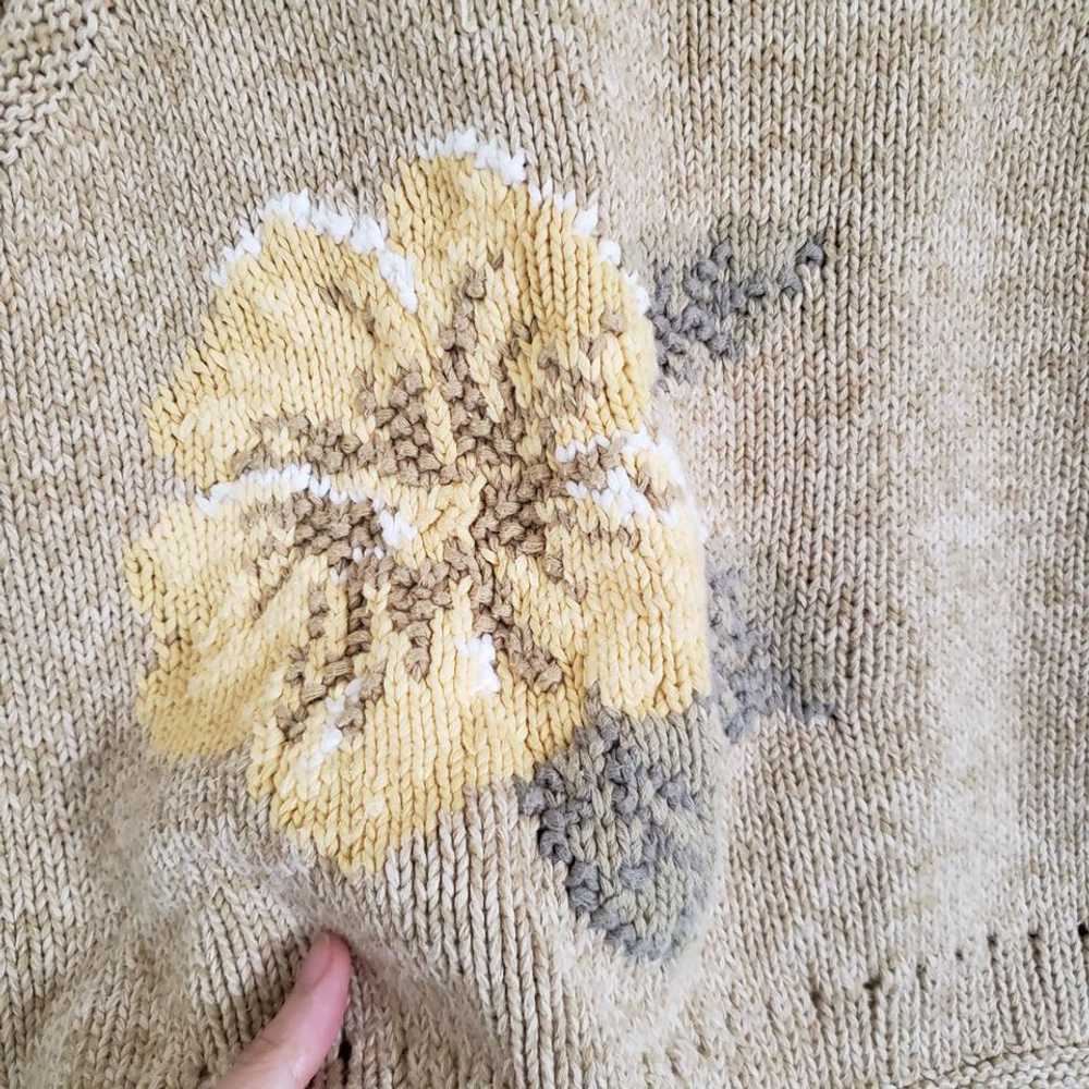 Random Vintage Hand Knit Floral Vest (M) | Used,… - image 3