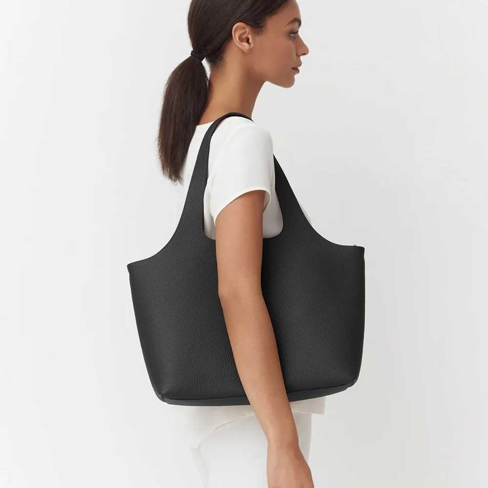 Cuyana System Tote 16” (flawed) - image 6