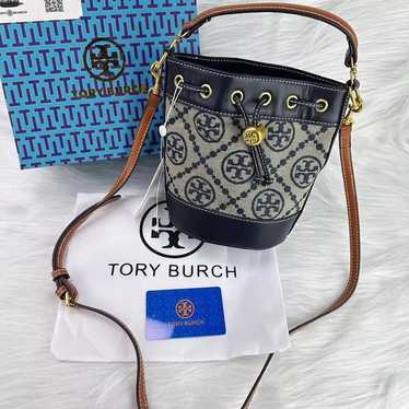 TORY BURCH T Monogram Bucket bag - image 1