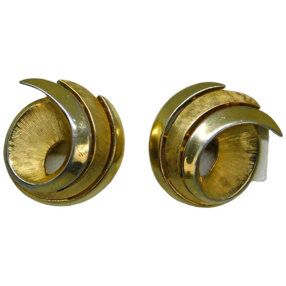 Other Signed Crown Trifari Swirl Earrings Gold To… - image 12