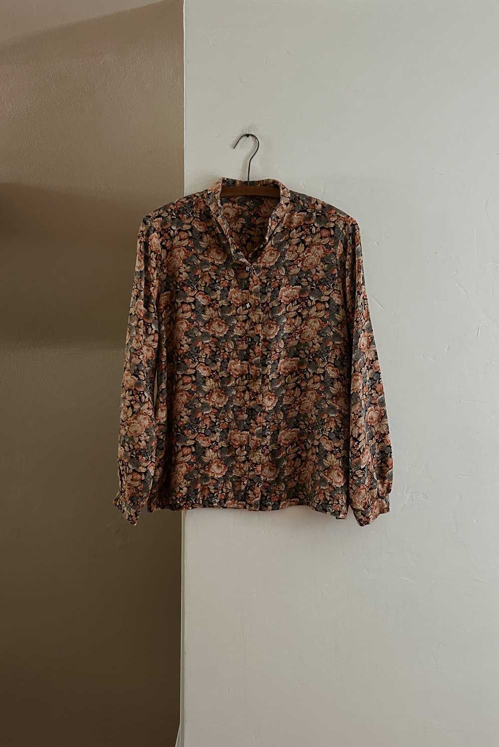 1970's FLORAL PUFF SLEEVE BUTTON BLOUSE - image 1