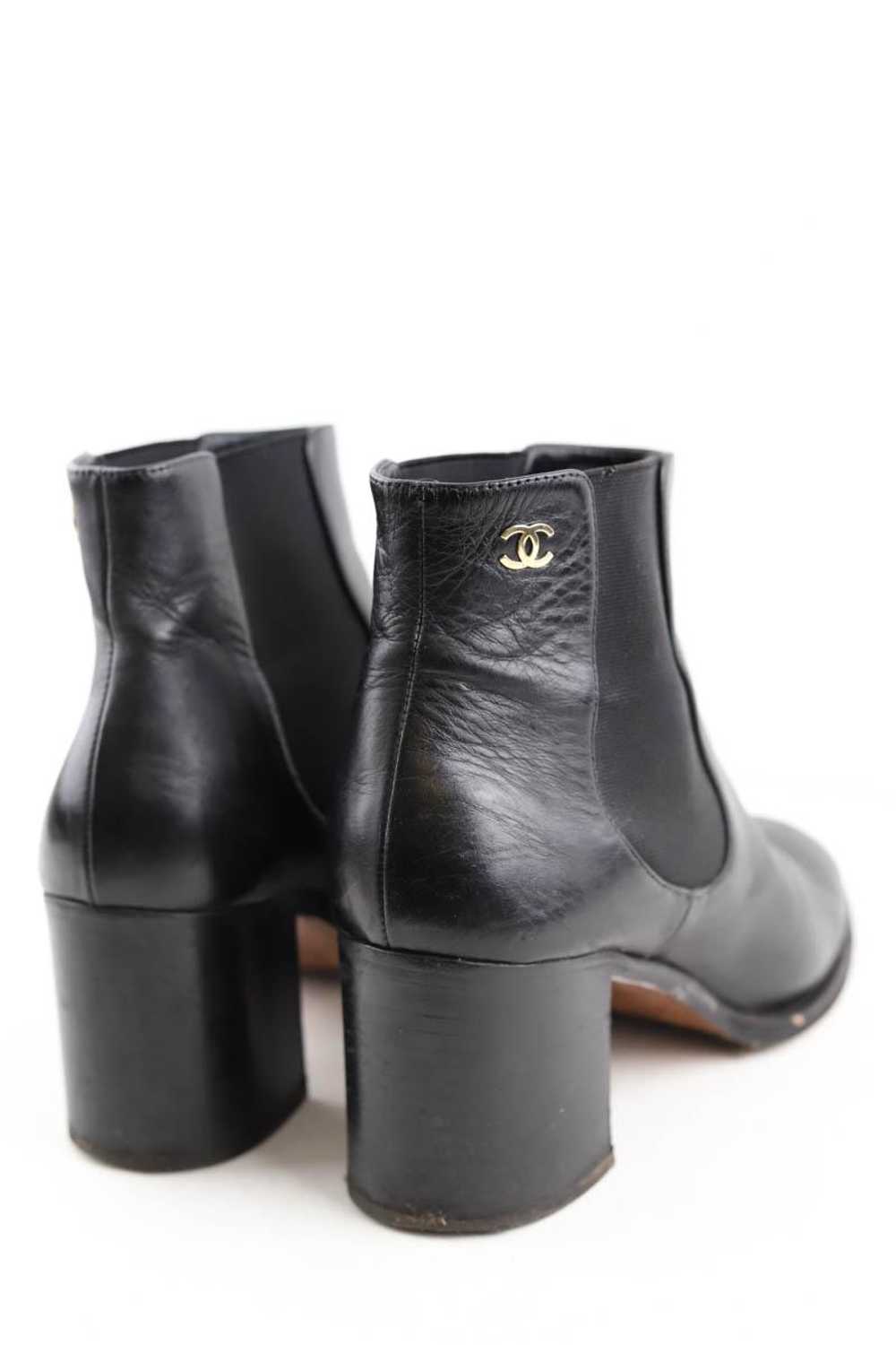 Circular Clothing Boots en cuir Chanel noir. Mati… - image 2