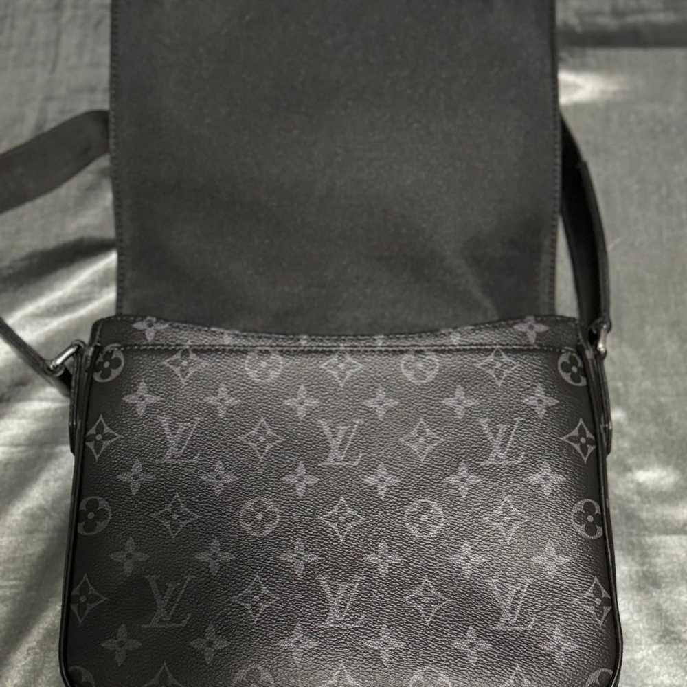 Louis Vuitton Messenger Bag leather monogram - image 4