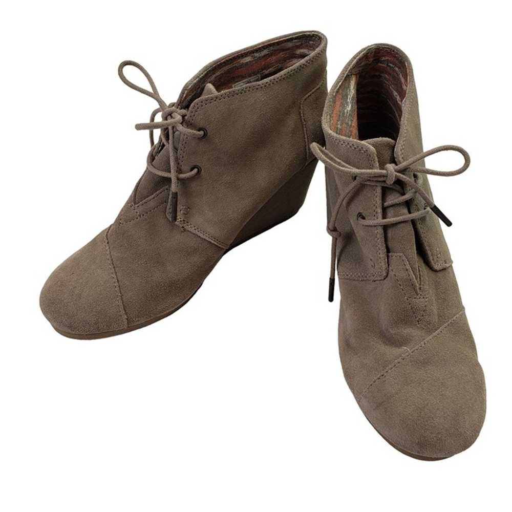 Toms Kayla Desert Wedge Suede Lace Up Booties Siz… - image 1