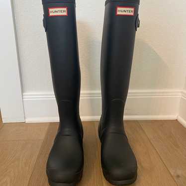 Hunter rain boots women, size 8 - image 1
