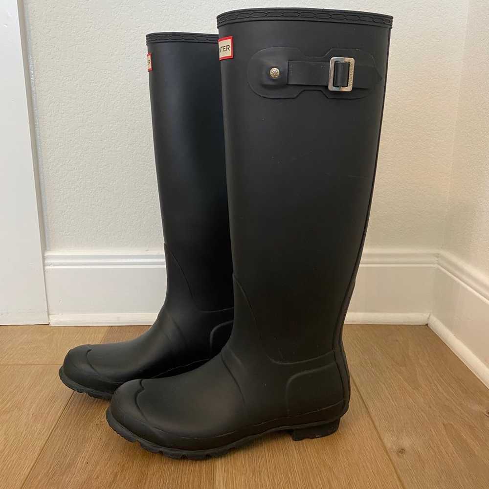 Hunter rain boots women, size 8 - image 3
