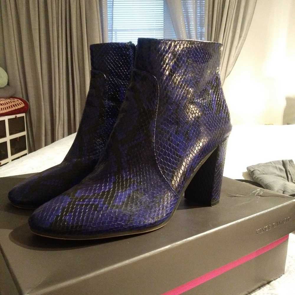 Vince Camuto Sanstan bootie size 8.5 Dark Midnigh… - image 2