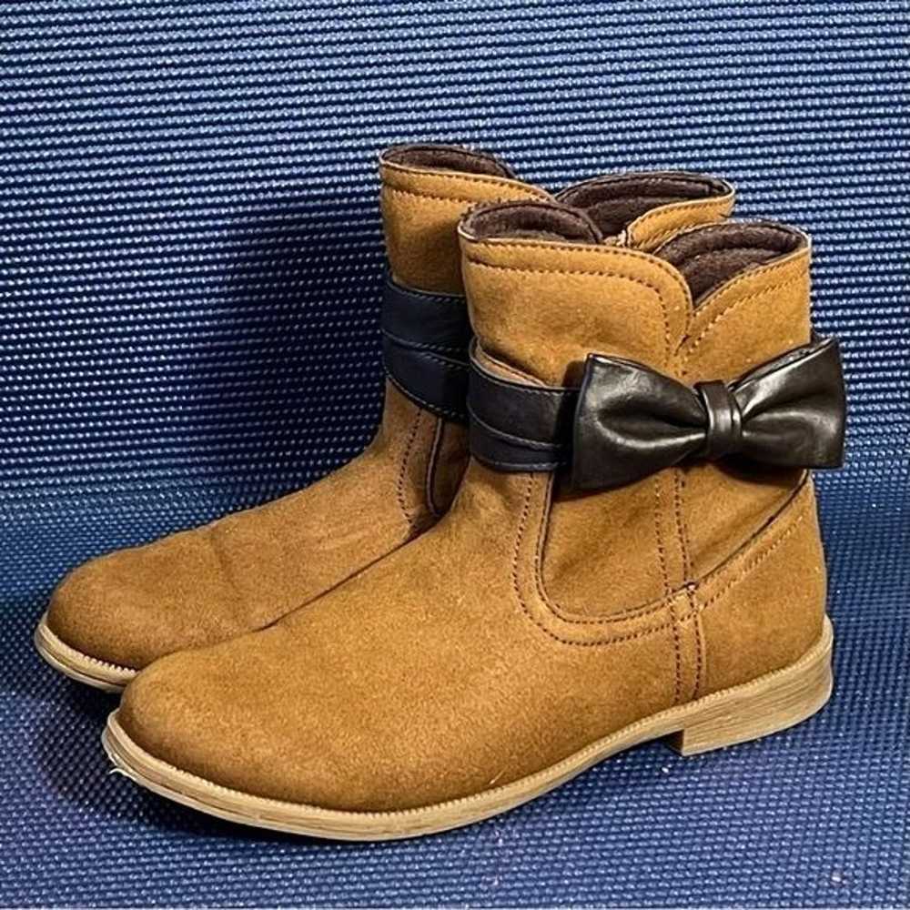 UGG Joanie Bow 1094585K Brown Boots Size 4Y Size … - image 1