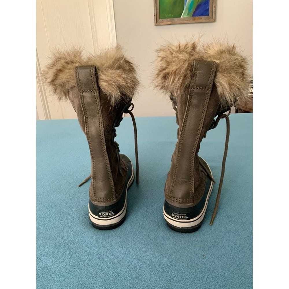 Sorel Joan Of Arctic All Weather Boots size 7 - image 4