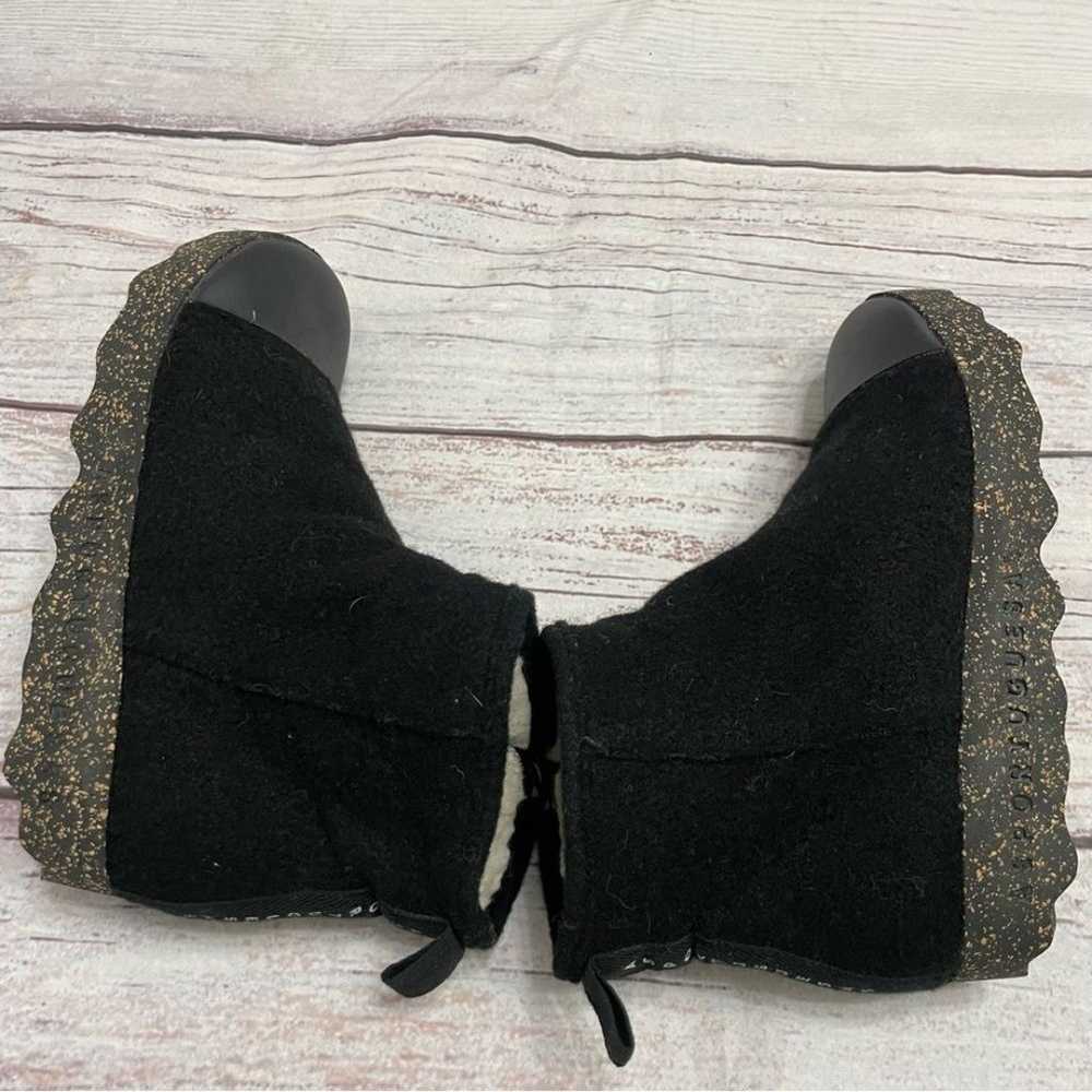 ASPORTUGUESAS Zip Up Boots Cosy Black Wool Cork S… - image 5