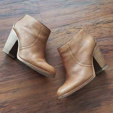 Coach tan leather booties 6.5 - image 1