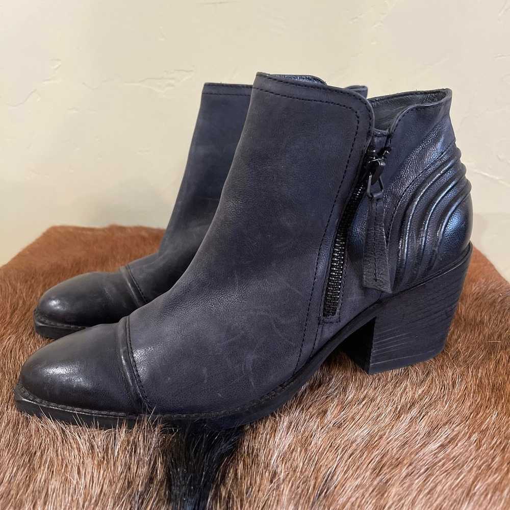 Paul Green Diandra Leather Ankle Bootie Black Wom… - image 1