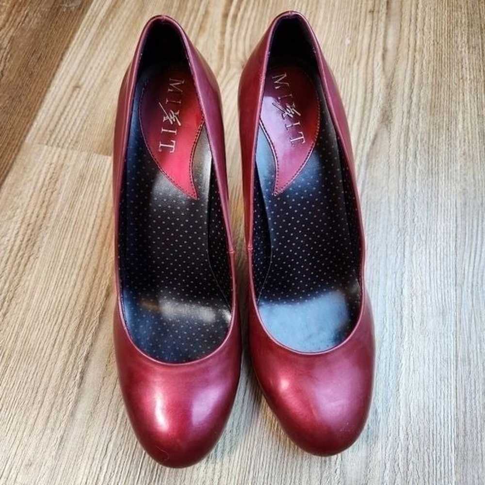 Mix It Red Patent Leather Platform Heels Size 8 - image 2