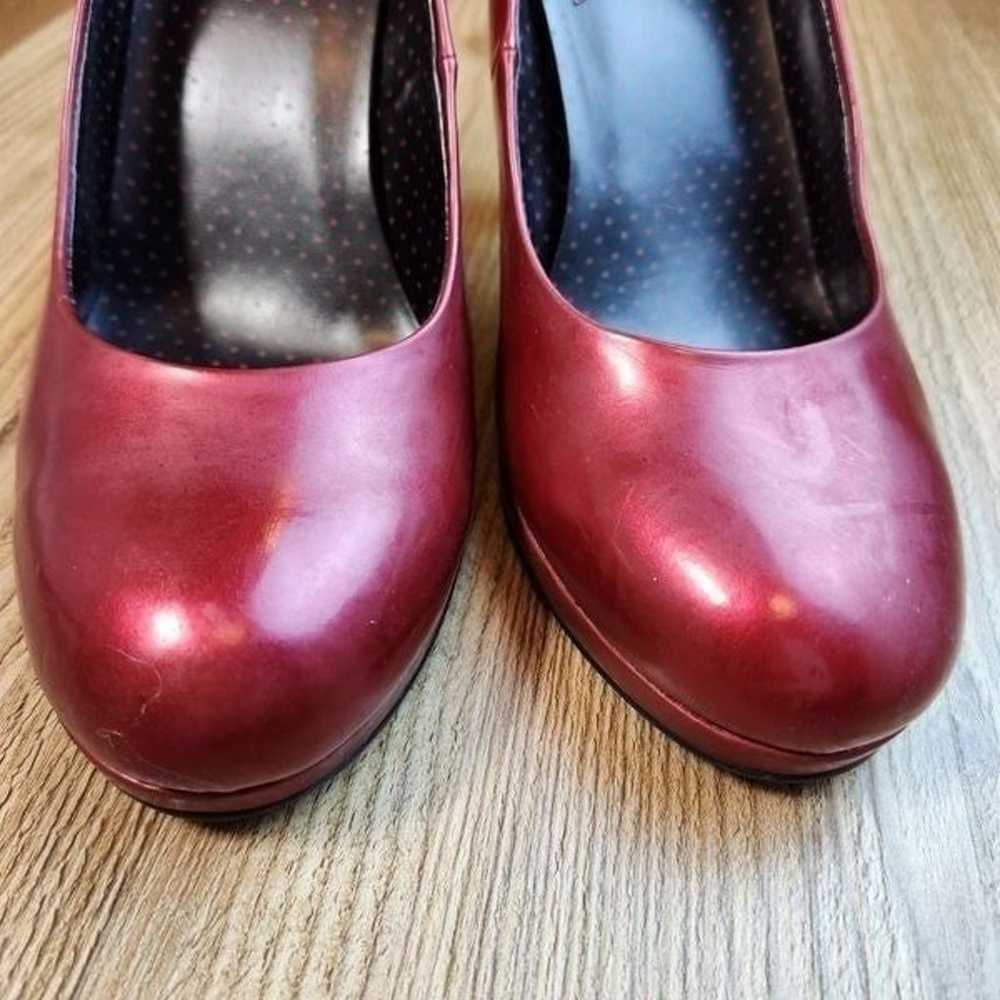 Mix It Red Patent Leather Platform Heels Size 8 - image 3