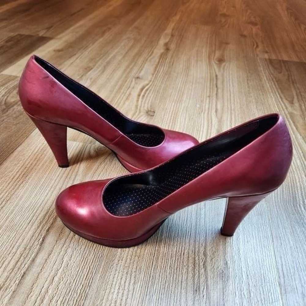 Mix It Red Patent Leather Platform Heels Size 8 - image 4