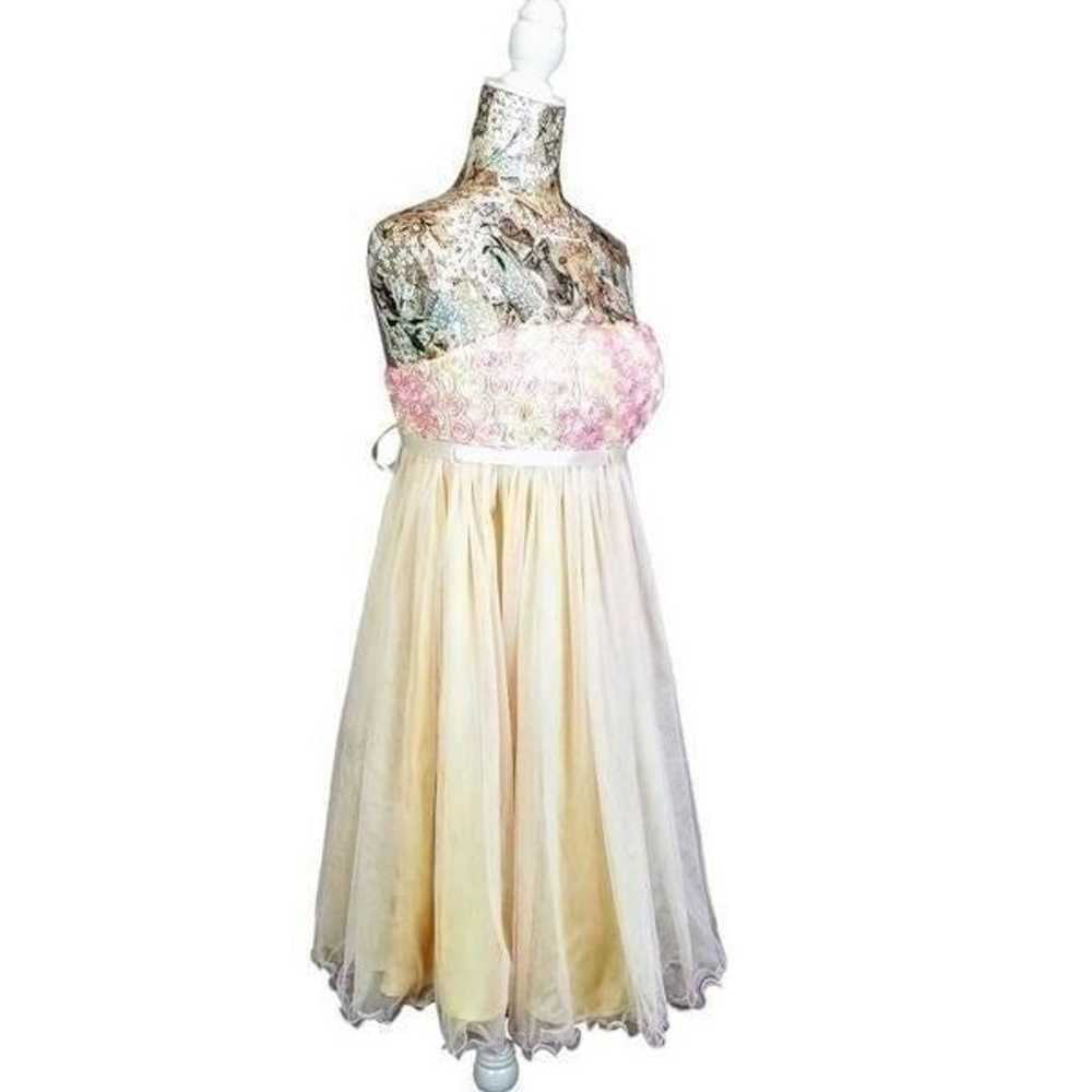 Morgan & Co Strapless Rosette Bodice Tulle Skirt … - image 5