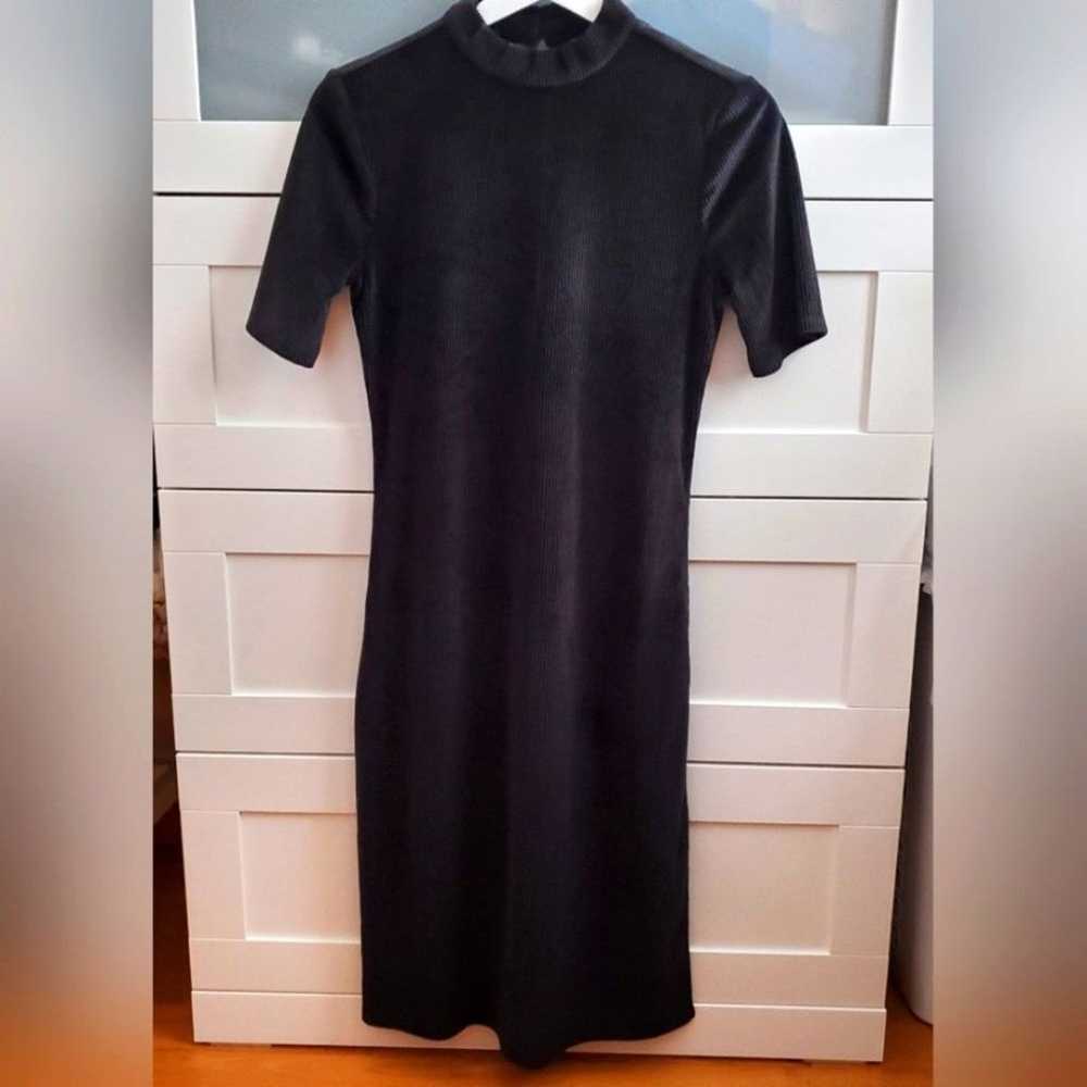 Modcloth Black Ribbed Side Slit Midi Dress Size S - image 1