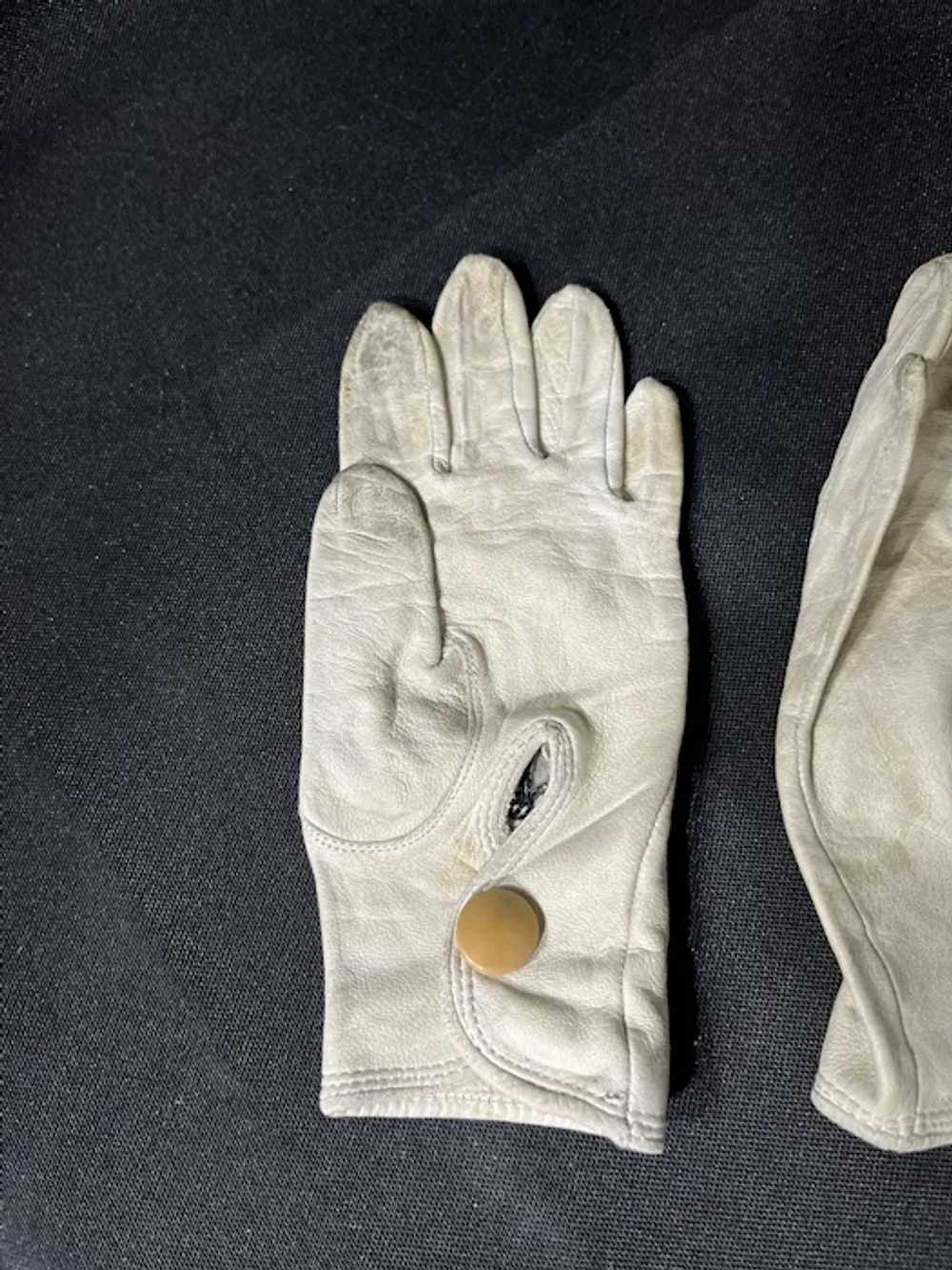 Vintage White Leather Kid Gloves - image 5