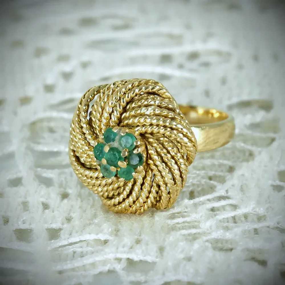 Massive 18K solid gold ring with natural emeralds… - image 2