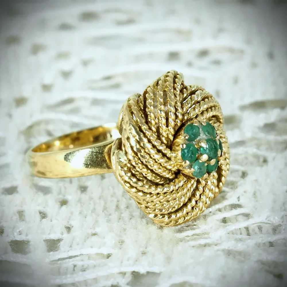 Massive 18K solid gold ring with natural emeralds… - image 3