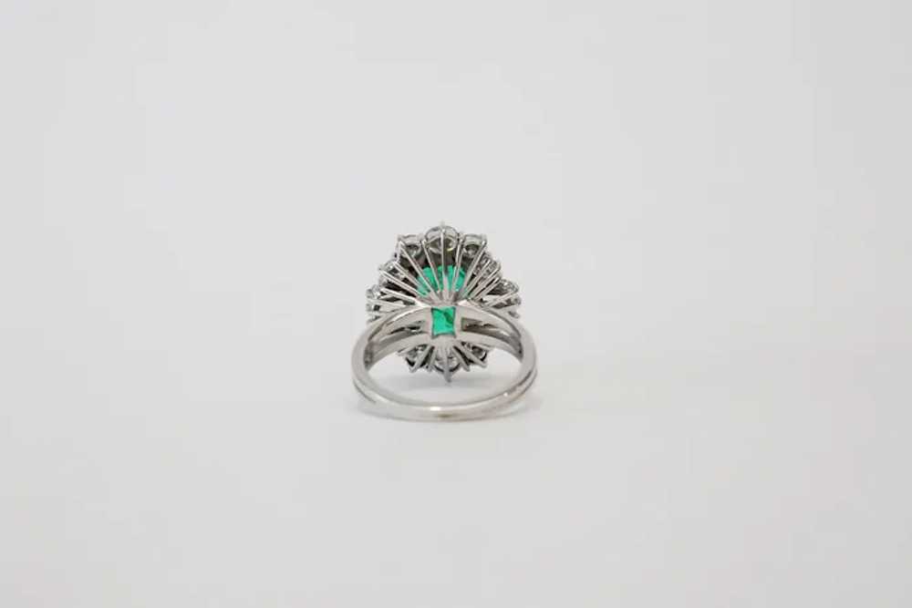 18k White Gold Emerald & Diamond Cocktail Ring, S… - image 5