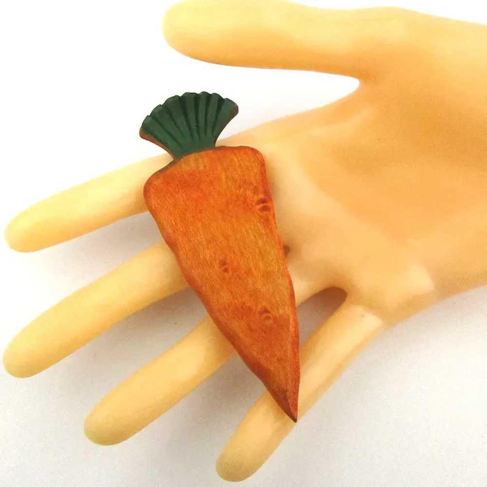 Vintage 1940s Carved Wood Carrot Pin - image 3