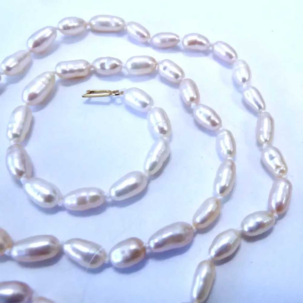 14K Gold Clasp Oval Cultured Pearl Necklace Knott… - image 3