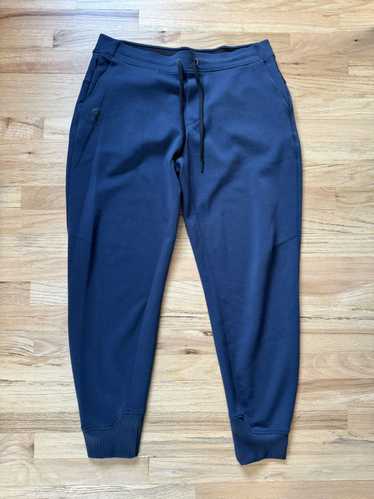 ON ON Running Sweat Pants (XL)