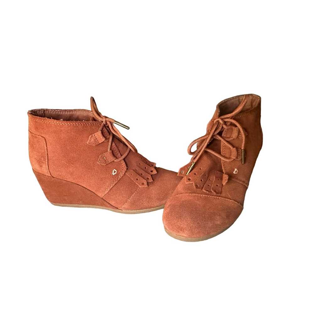 Toms Toms | Size: 7 | Desert Wedge Brown Suede - image 1