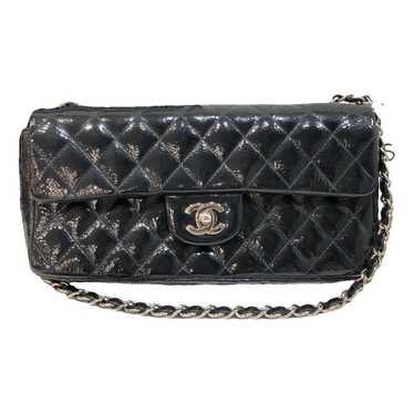 Chanel Timeless/Classique patent leather crossbod… - image 1