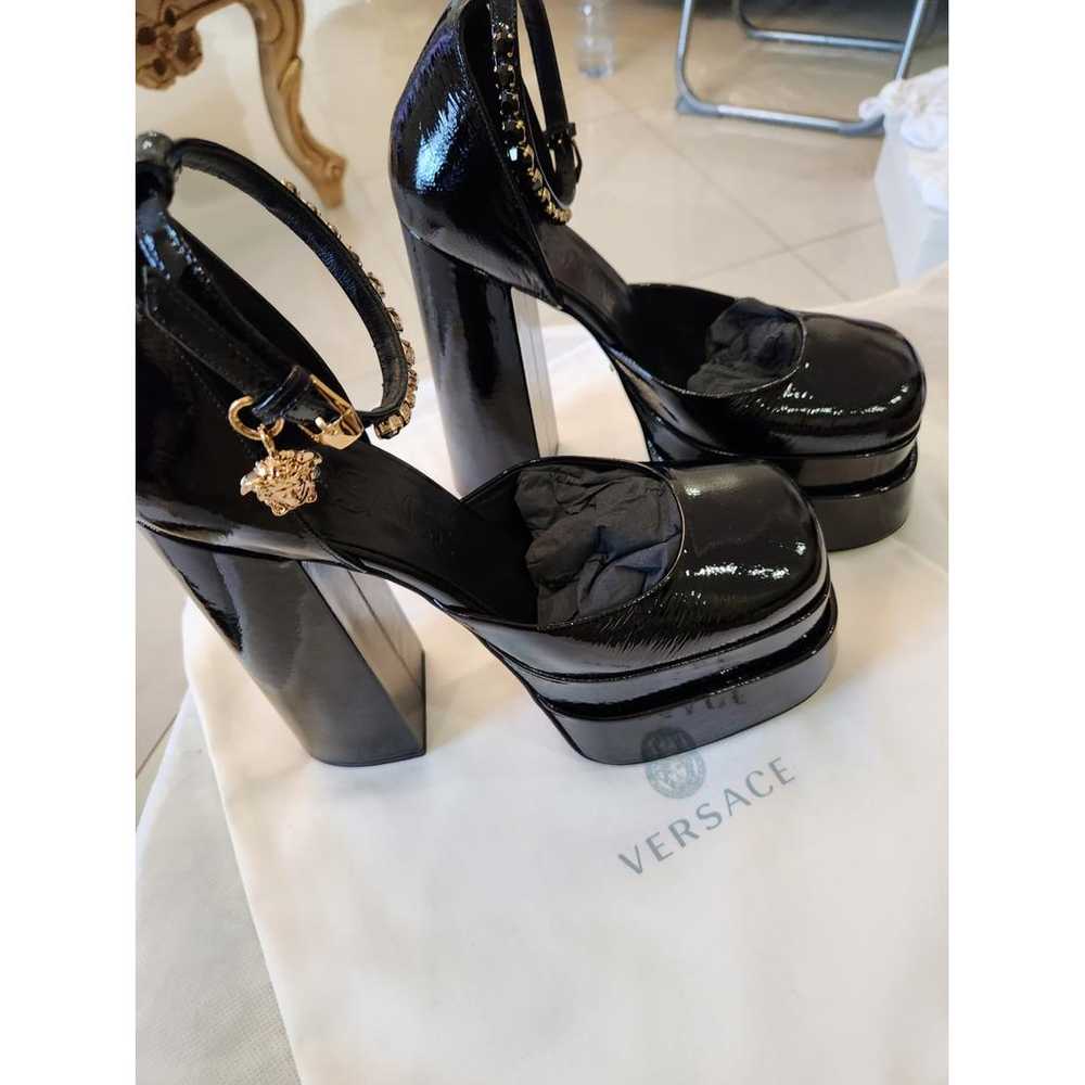 Versace Medusa Aevitas patent leather heels - image 2