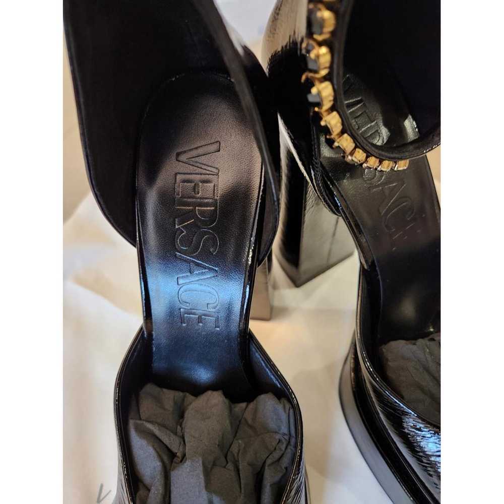Versace Medusa Aevitas patent leather heels - image 4